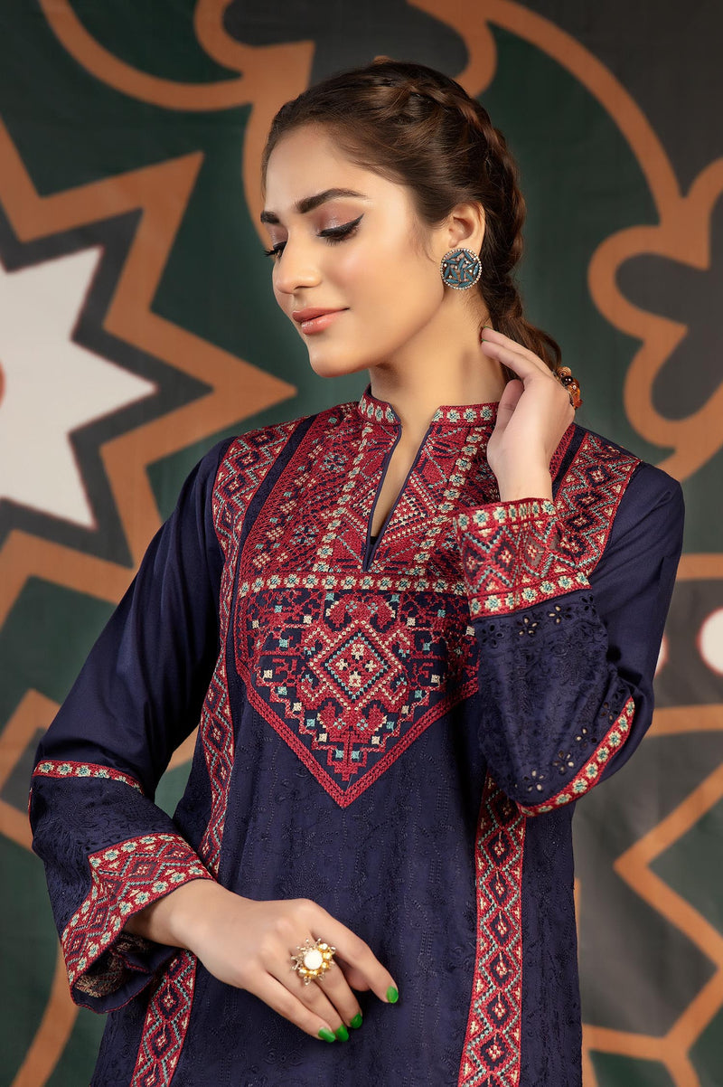 Sienna - Exclusive Embroidered Lawn Stitch Kurti